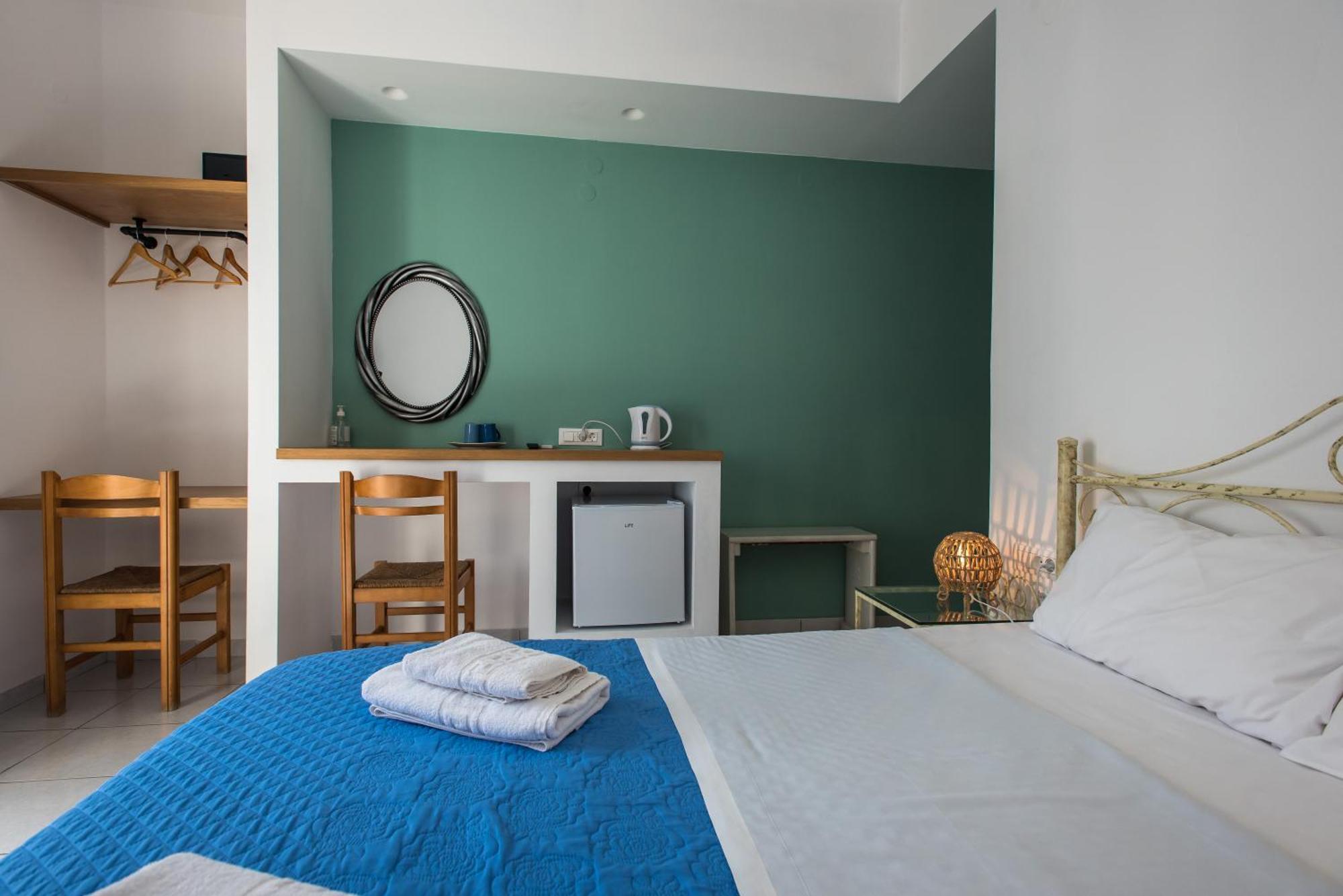 V-Rooms In Milos Cyclades بولونيا المظهر الخارجي الصورة