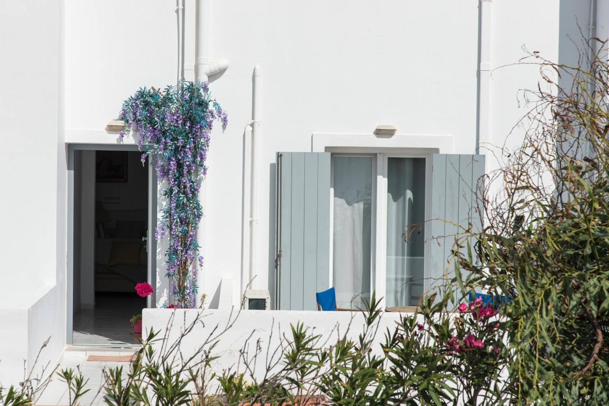 V-Rooms In Milos Cyclades بولونيا المظهر الخارجي الصورة
